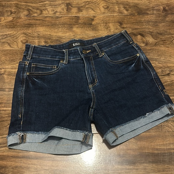 5.11 Tactical Denim Jean Shorts and Green Shorts - Picture 2 of 7